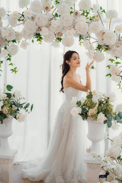 THE EDEN GARDEN ARCH