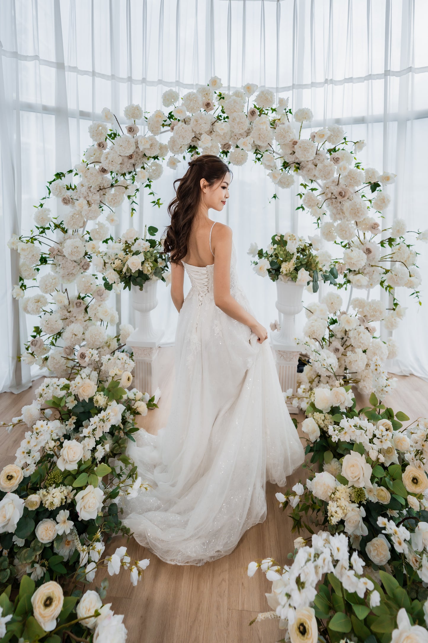 THE GWEN AISLE FLOWERS