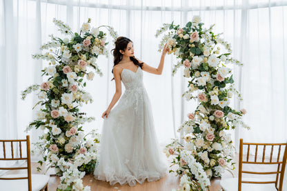 THE EMMA FLORAL PILLARS