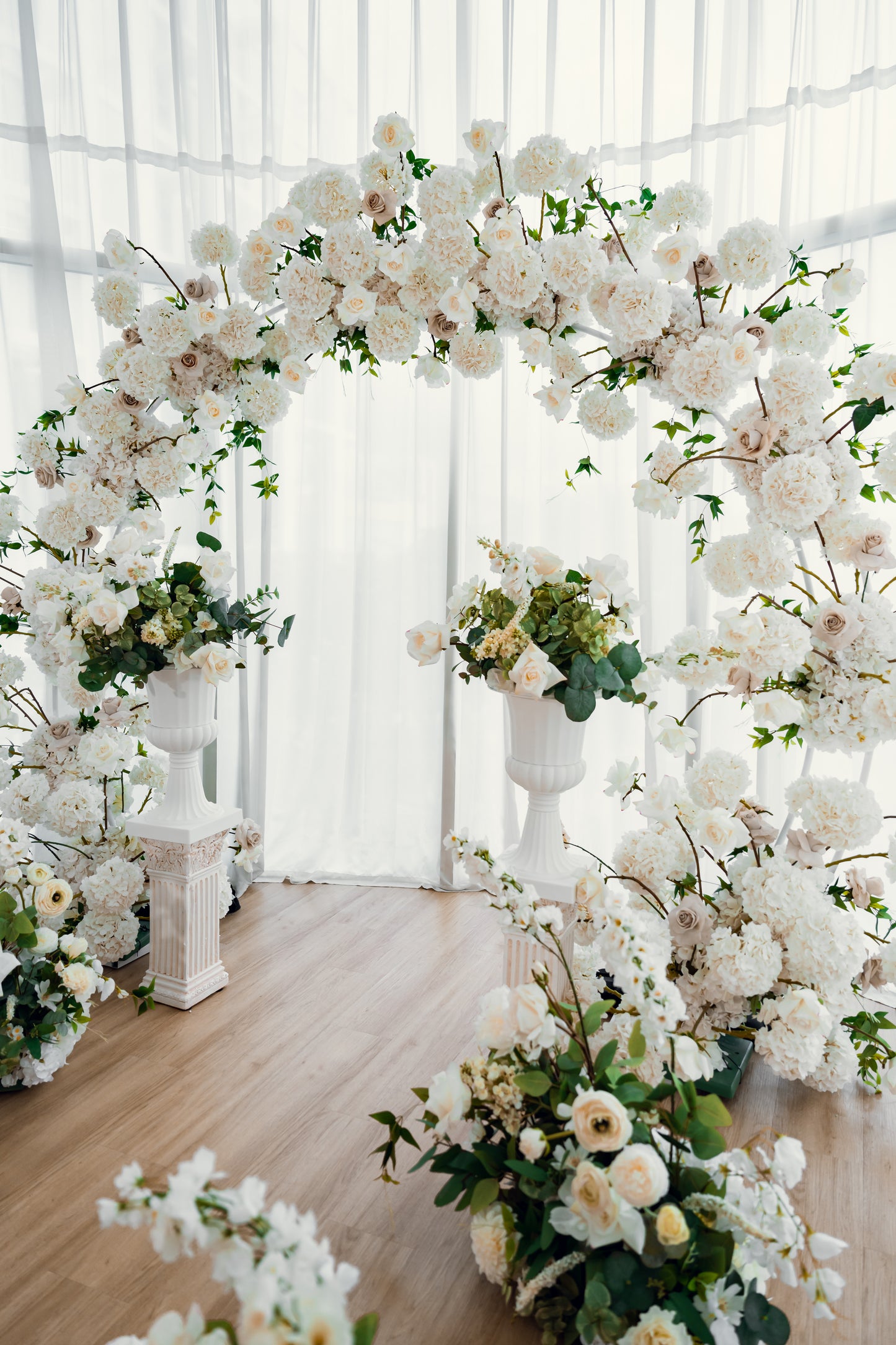 THE GWEN FLORAL PEDESTALS AND URNS SET
