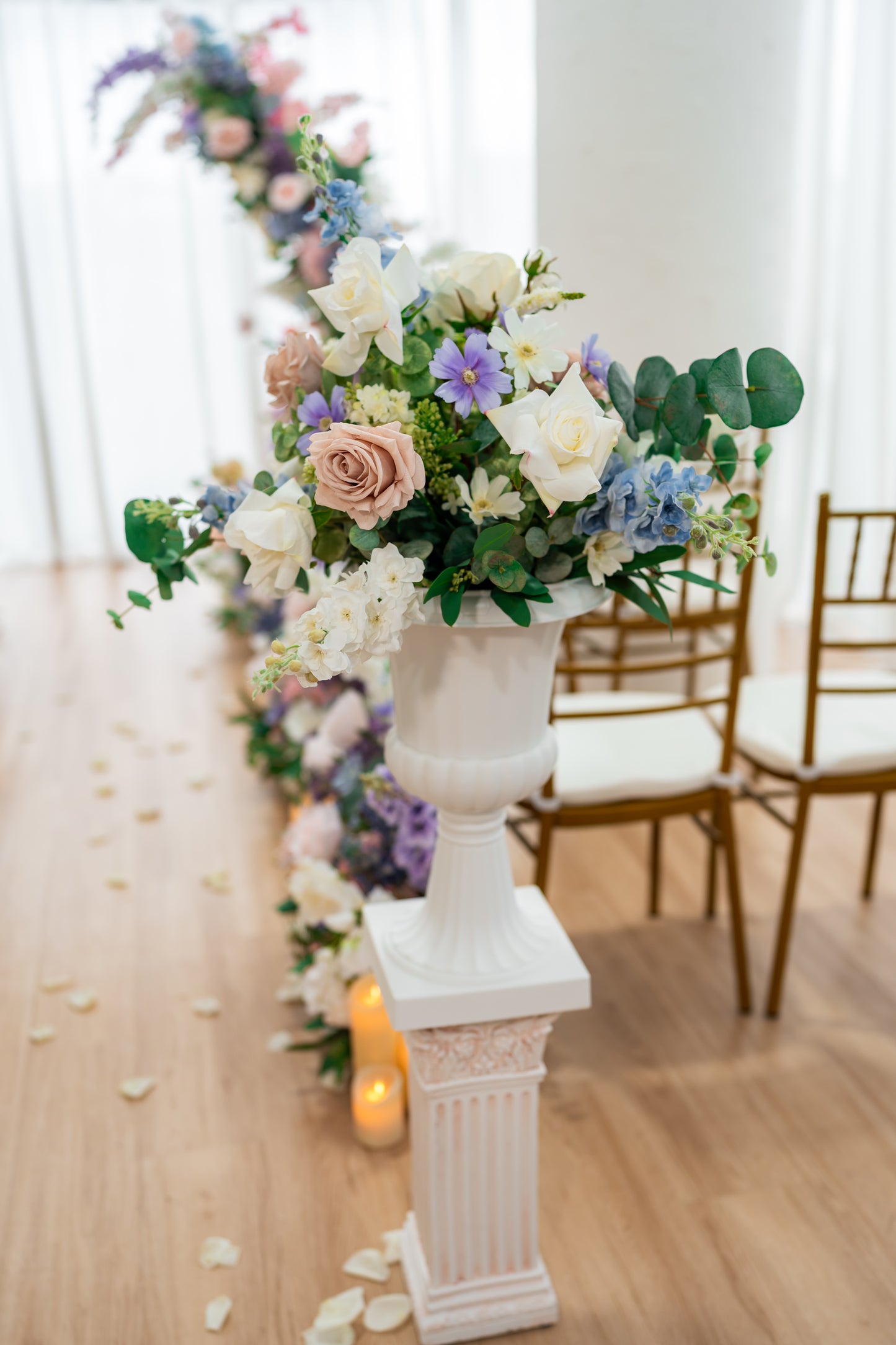 THE LEIA FLORAL PEDESTALS AND URNS SET