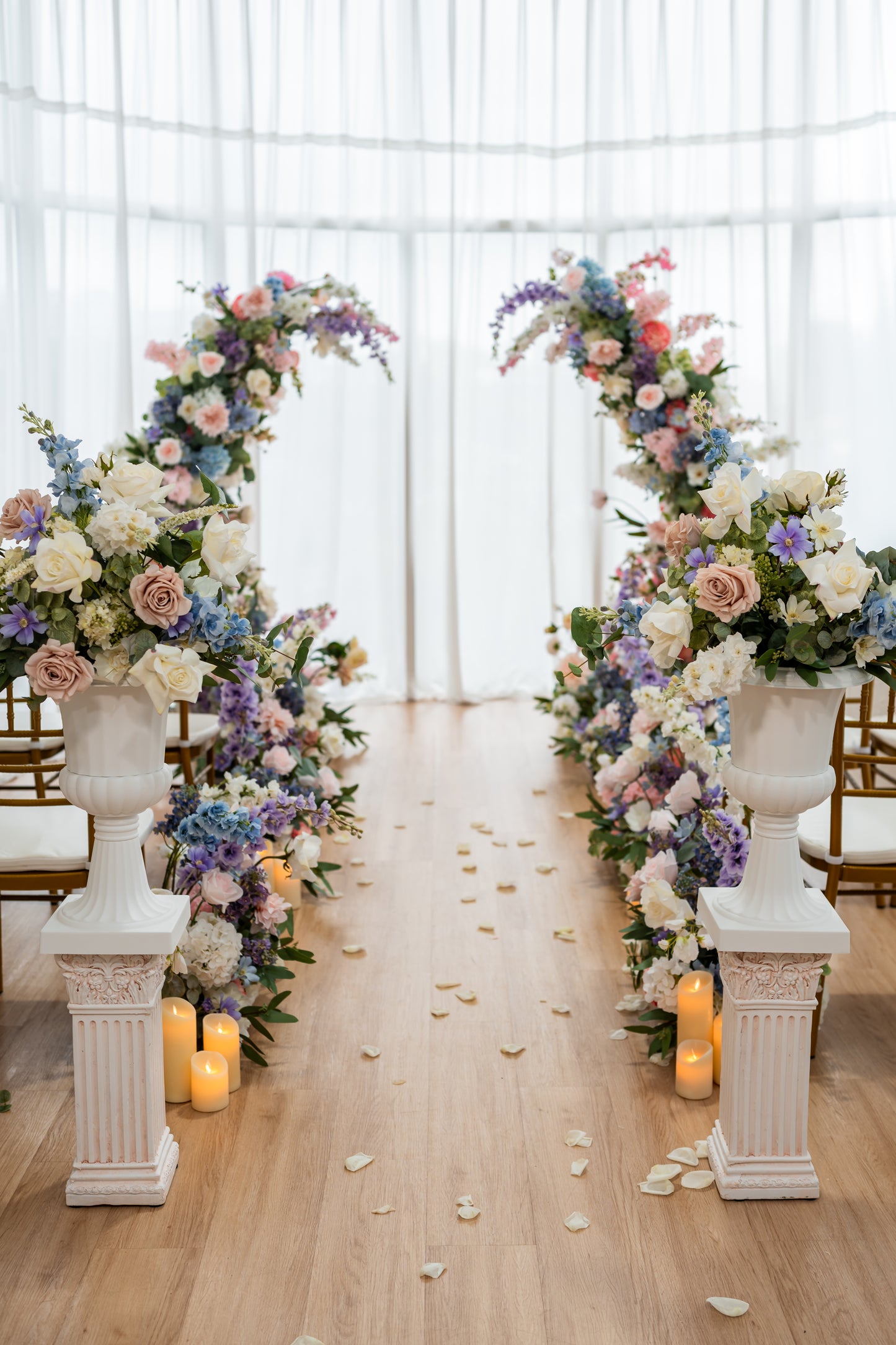 THE LEIA FLORAL PEDESTALS AND URNS SET