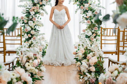 THE REIA AISLE FLOWERS